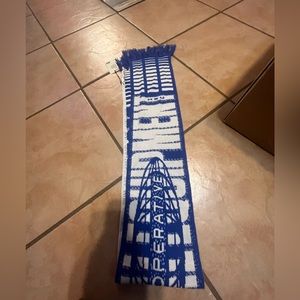 Rei coop scarf